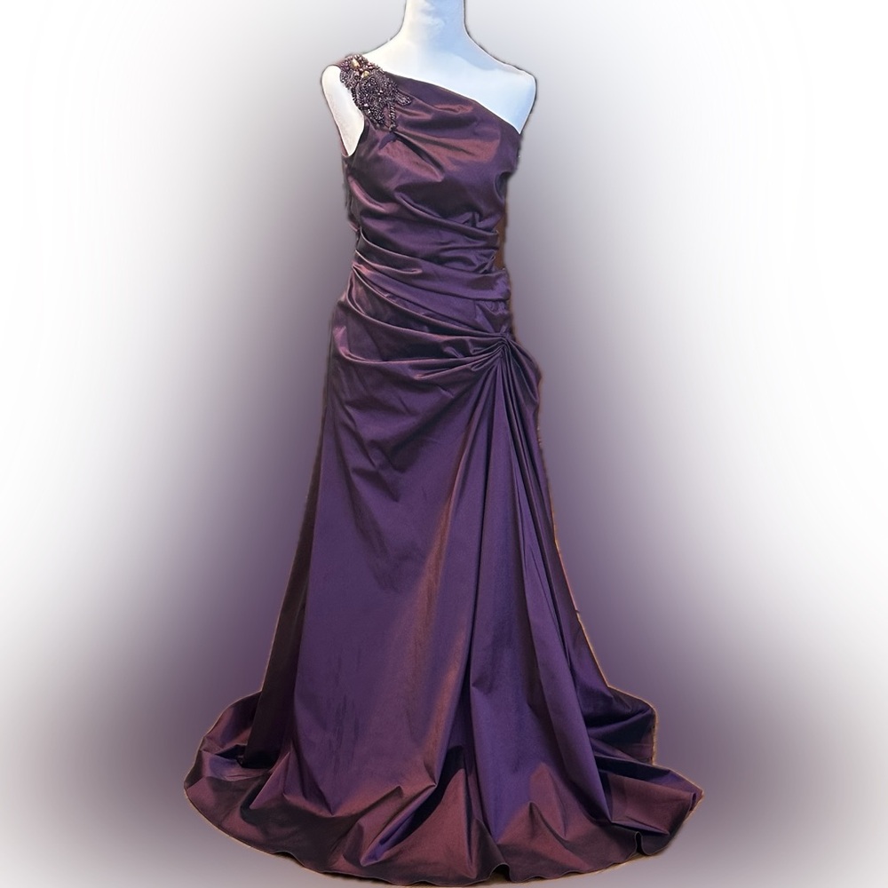 Elegant Purple Evening Gown